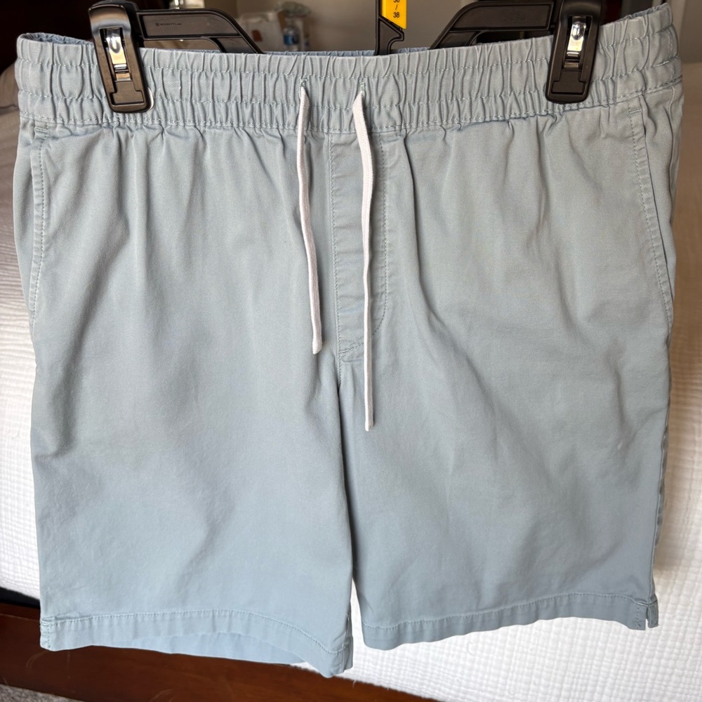 Men’s 9” Dock Shorts in Pale Teal